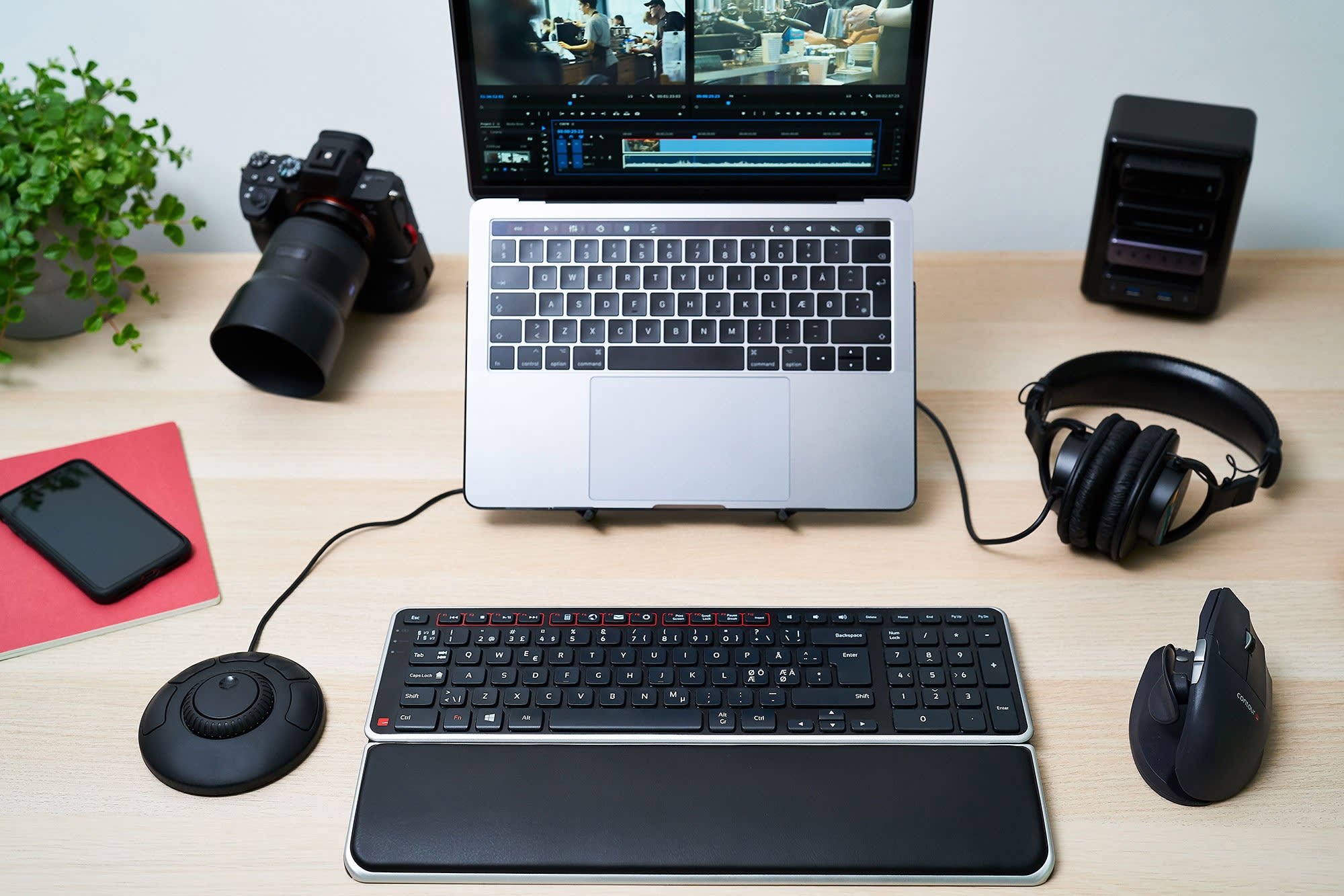 Multimedia Controller Contour Shuttle