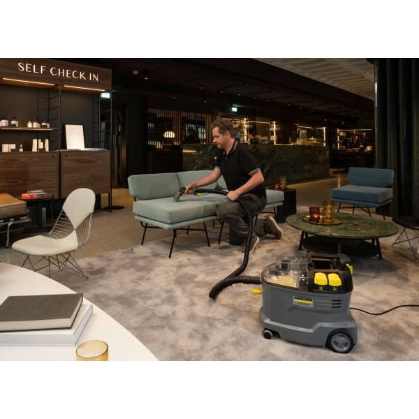 Møbel- og tepperenser Kärcher Puzzi 8/1